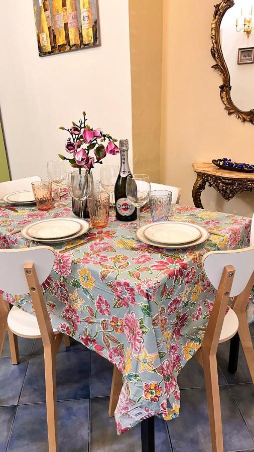 Al Bicerin Apartment, In Historical Center Of トリノ エクステリア 写真
