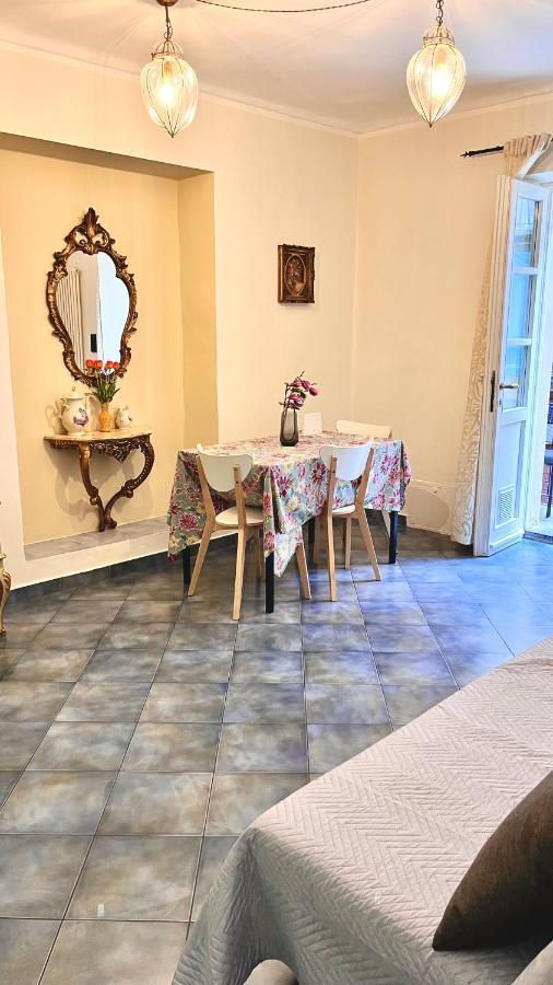 Al Bicerin Apartment, In Historical Center Of トリノ エクステリア 写真