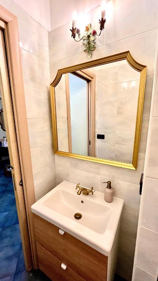 Al Bicerin Apartment, In Historical Center Of トリノ エクステリア 写真